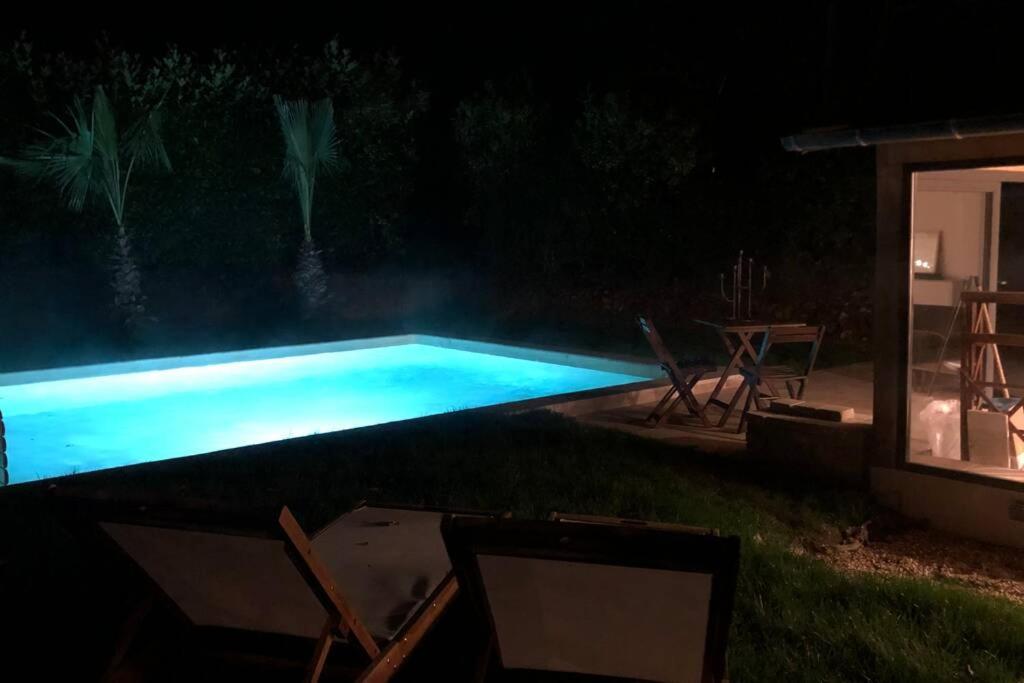 Cottage Normand Avec Sa Grande Piscine Chauffee Toute L Annee Sur Parc Arbore Et Clos En Plein Coeur De La Campagne Adapte Aux Kids Et Dog Friendly Saint-Antonin-de-Sommaire Exterior foto